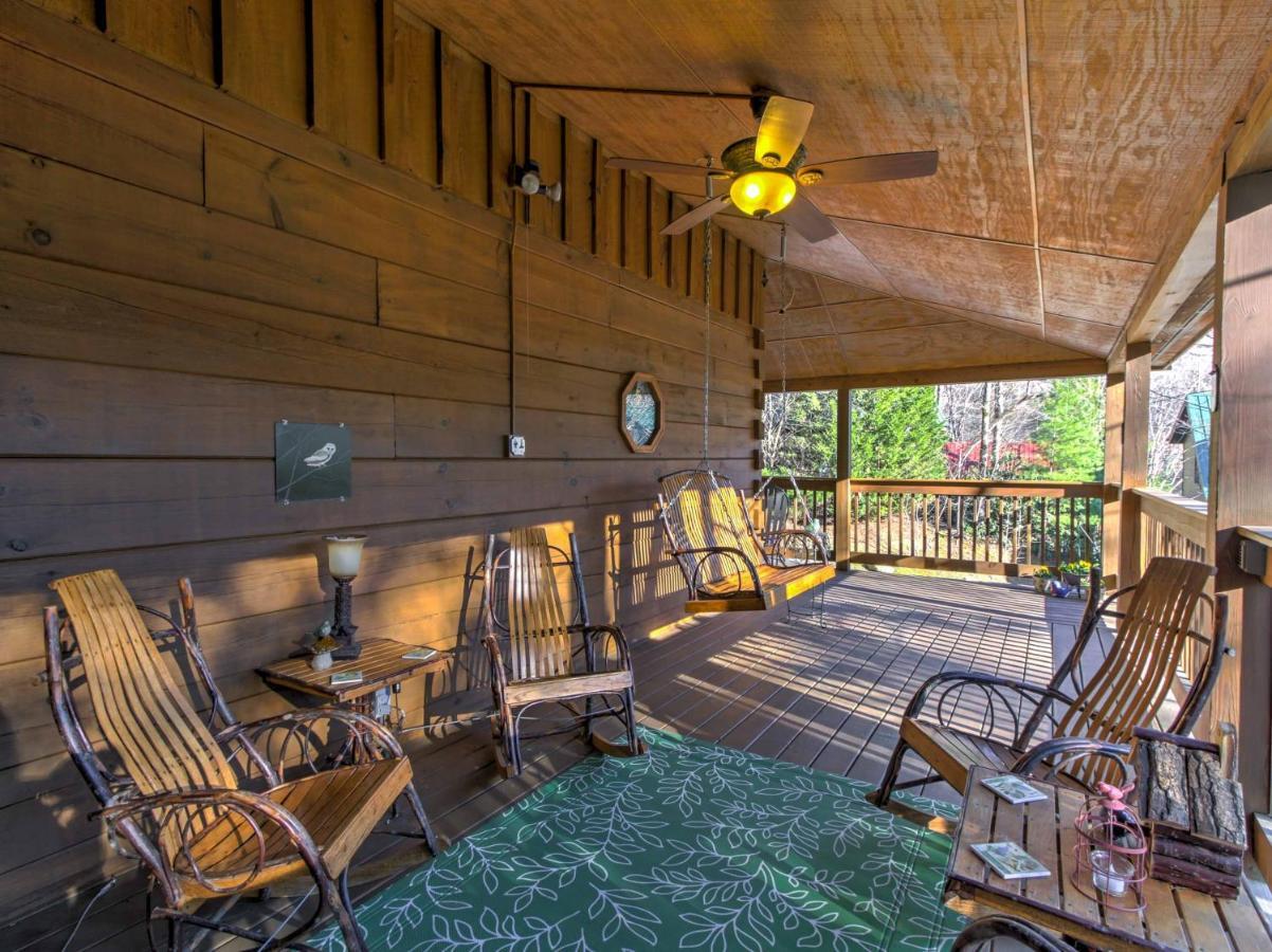 Cozy Nest Gatlinburg Cabin With Porch And Jacuzzi! Villa Exterior photo